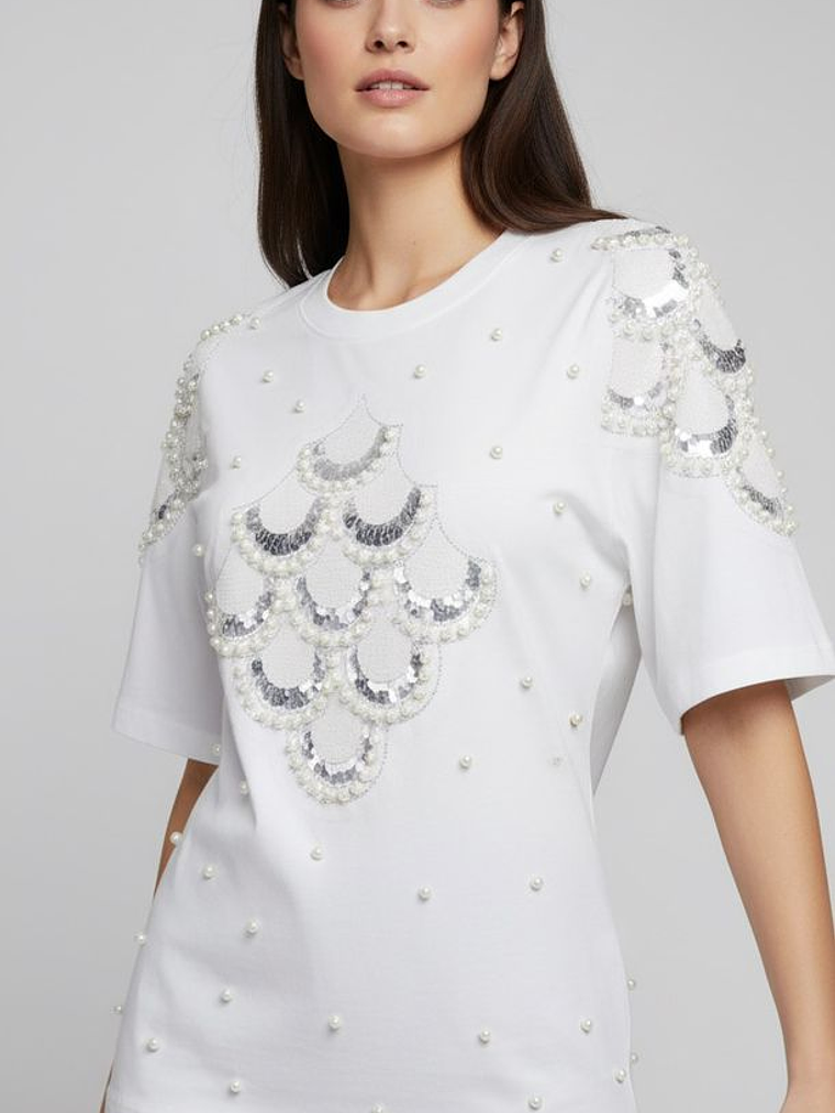 T-SHIRT CON ESTAMPADO DE LENTEJUELAS PLATEADAS 1