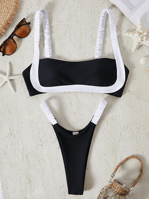 TRAJE DE BAÑO DE BIKIN DE HILO ALTO 