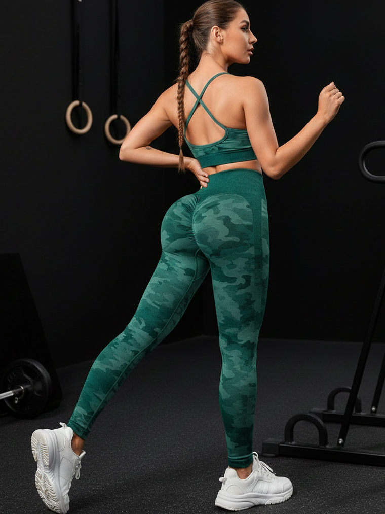 SET DEPORTIVO DE LICRA SCRUNCH Y TOPO CON TIRANTES CRUZADO 1