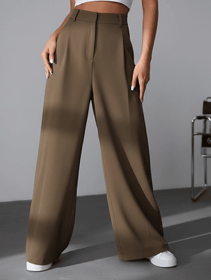 PANTALON CORTE RECTO ALTO CON PLICES 