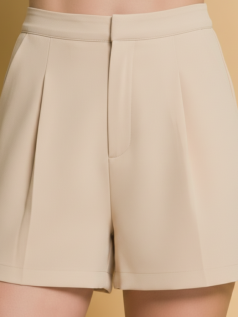 SHORT DE VESTIR CORTO DE PRETINA ALTA CON PLICES  1