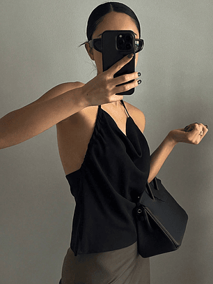 BLUSA CUELLO DRAPEADO ESCOTE EN LA ESPALDA 