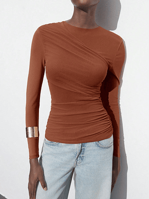 BLUSA MANGA LARGA AJUSTADA TENDENCIA 