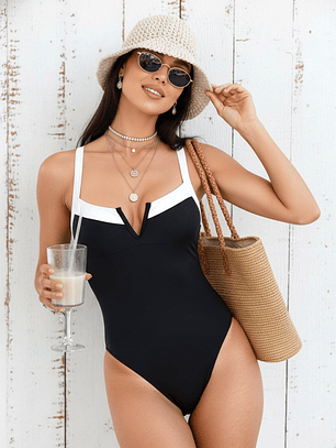 TRAJE DE BAÑO ENTERIZO 