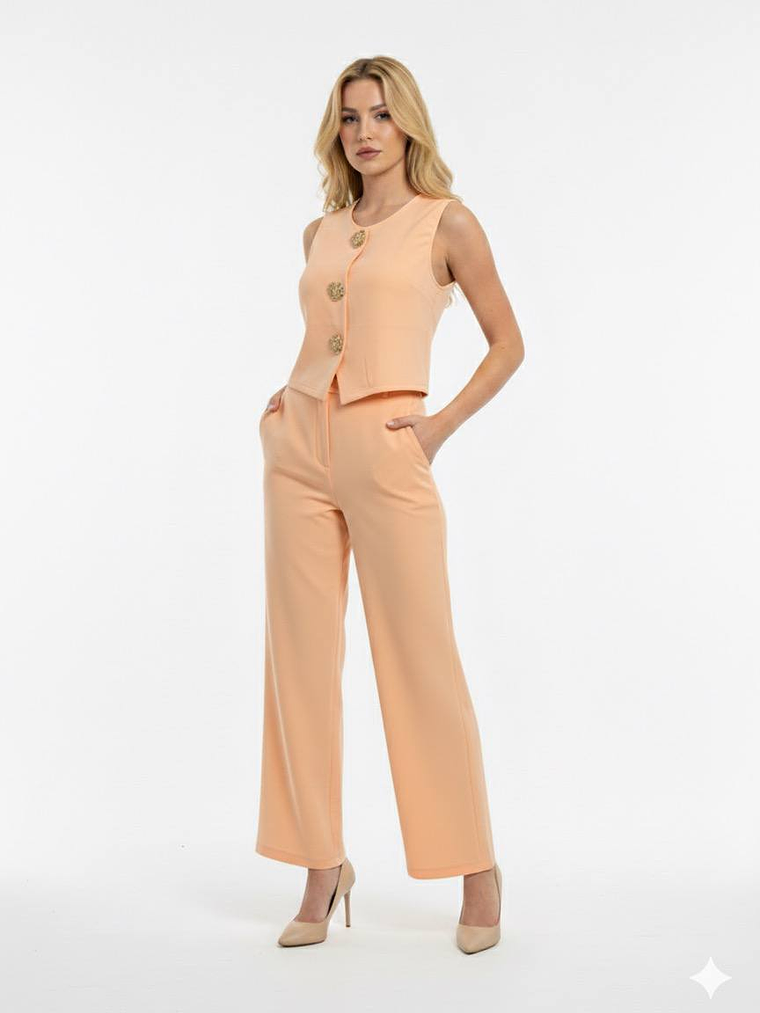 CONJUNTO DE CHALECO Y PANTALON  1