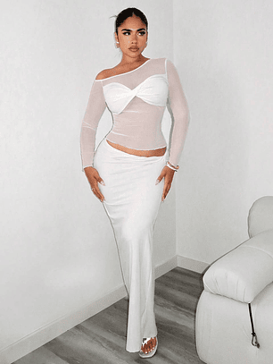 BLUSA CON TRANSPARENCIAS DE DAMA 