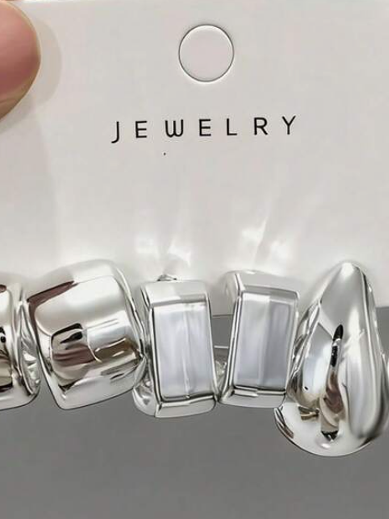 SET DE 3 PARES DE PENDIENTES MATERIAL LIVIANO 1