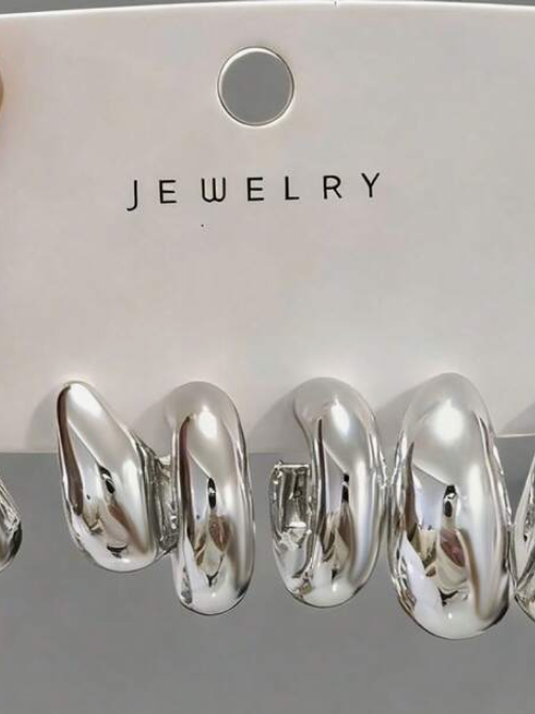 SET DE 3 PARES DE PENDIENTES MATERIAL LIVIANO 2