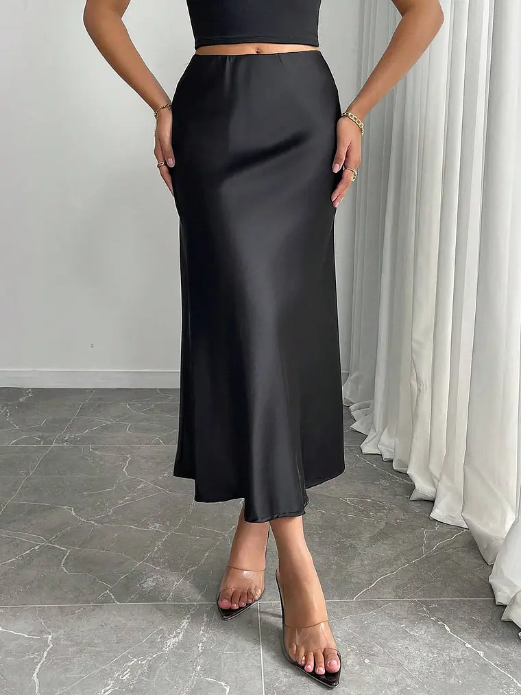 FALDA LARGA ELEGANTE DE SEDA  1