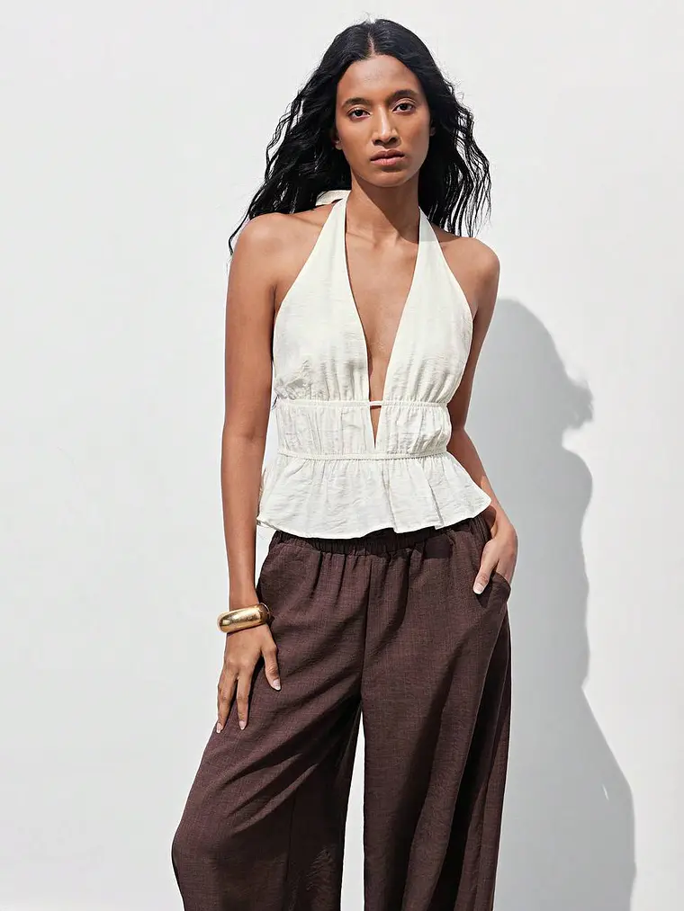 BLUSA ESCOTE CUELLO V TENDENCIA  1