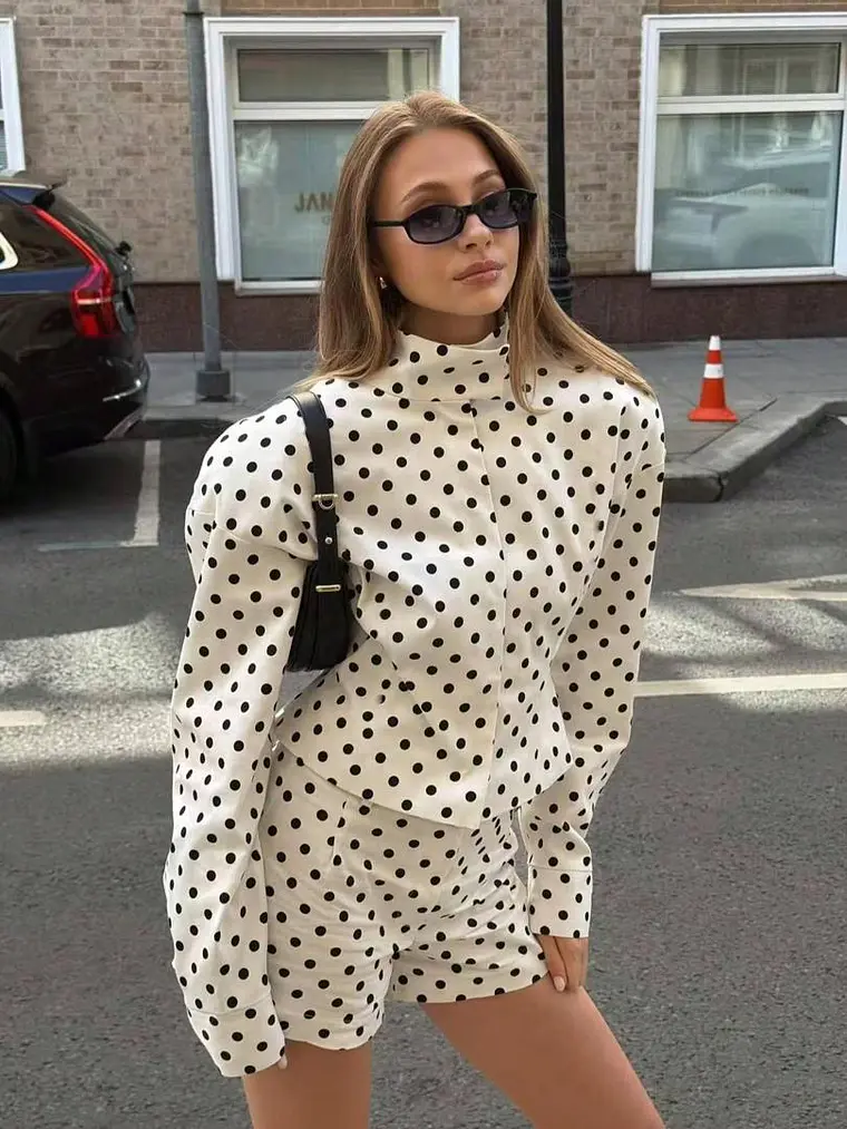 CHAQUETA ABRIGO CASUAL ELEGANTE CON BOTONES DE LUNARES Y CONTRASTE DE COLORES 1