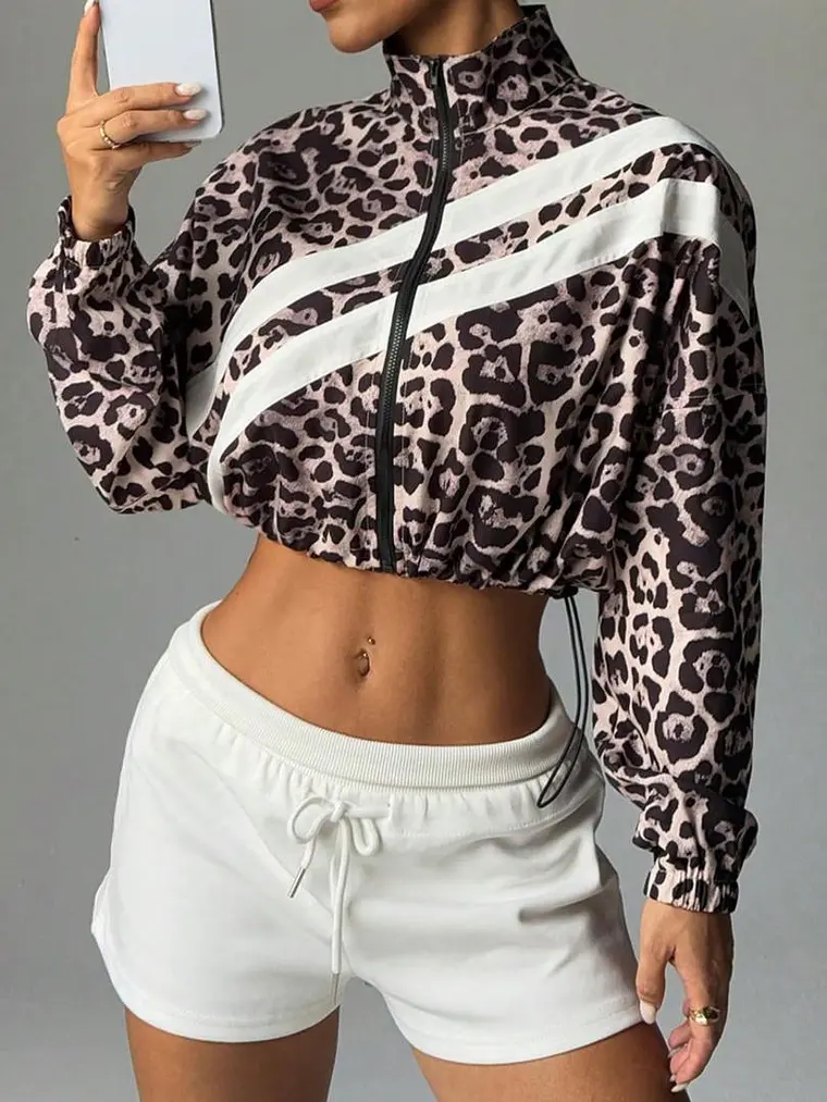 CHAQUETA CON CAPUCHA CASUAL DE MANGA LARGA CON CREMALLERA DELANTERA 3