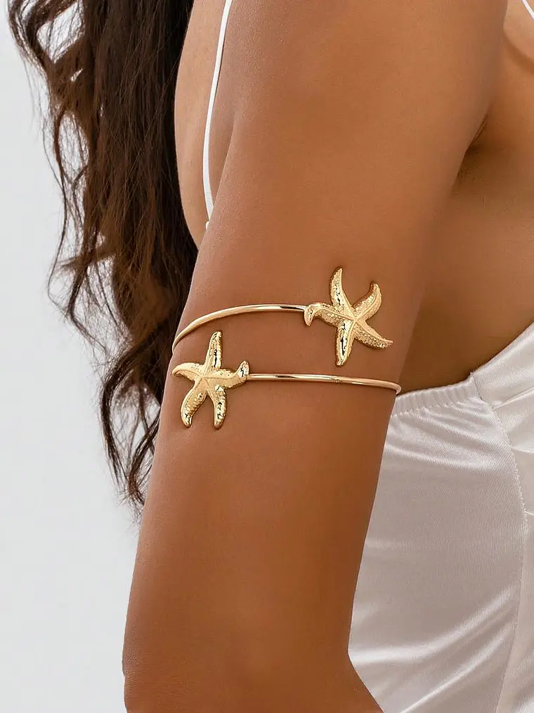 BRASALETE DE MUJER CON DISEÑO DE ESTRELLA 1