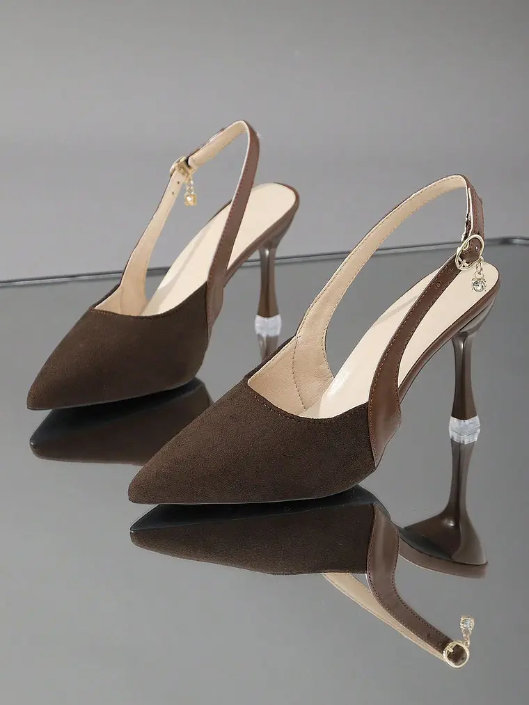 ESTILETTOS 1