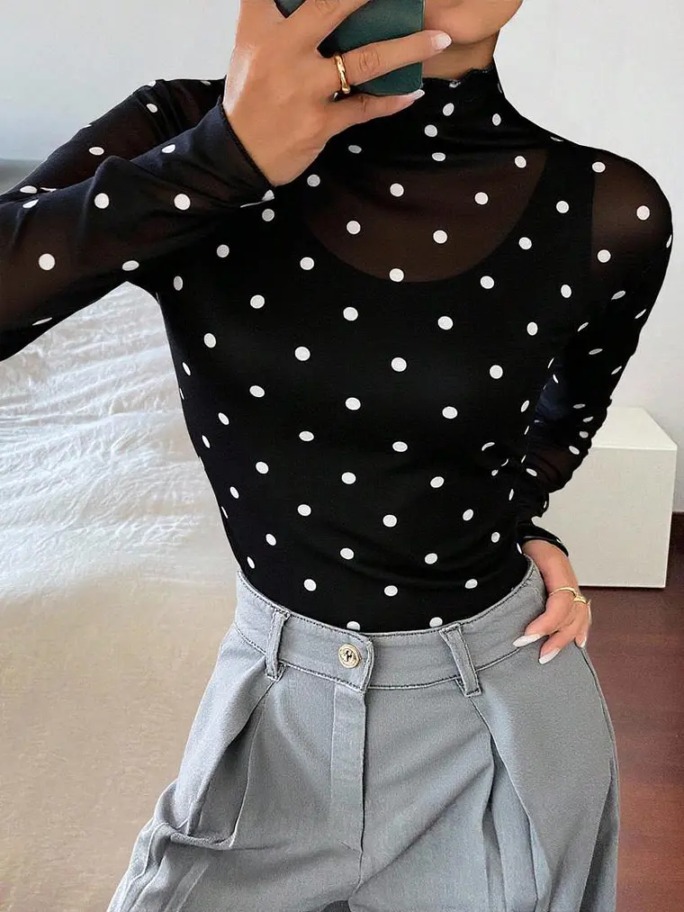 BLUSA DE LUNARES 1