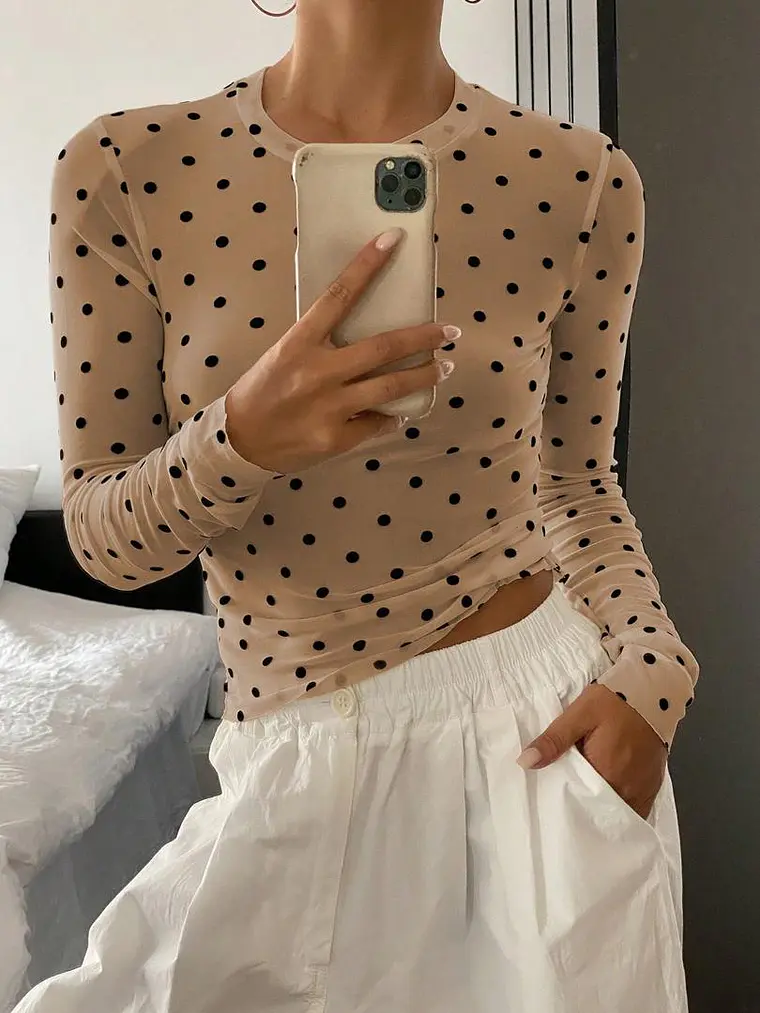 BLUSA CAQUI CON LUNARES NEGRO 1