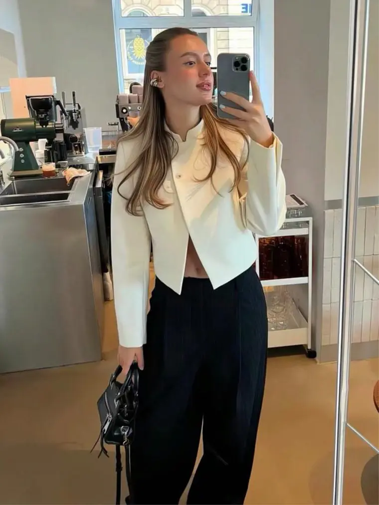CHAQUETA BLANCA 1