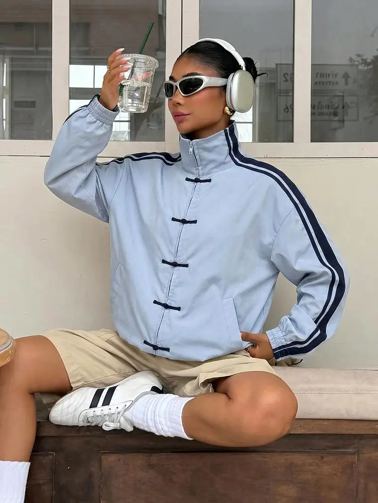 CHAQUETA CELESTE DEPORTIVA 1
