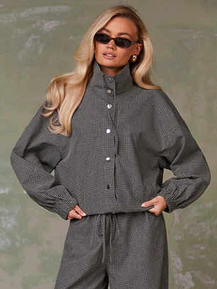 CHAQUETA DEPORTIVA ELEGANTE