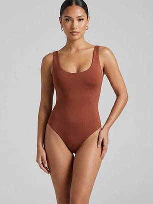 BODY TENDENCIA DE DAMA 