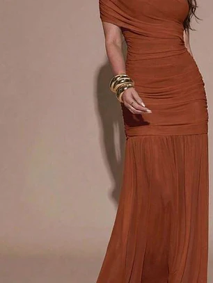 VESTIDO DE FALDA FRUNCIDA ELEGANTE