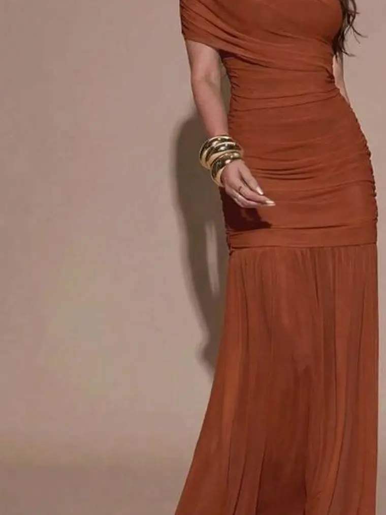 VESTIDO DE FALDA FRUNCIDA ELEGANTE 1