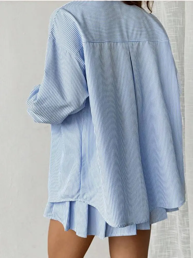 CONJUNTO ESTAMPADO A RAYAS 2