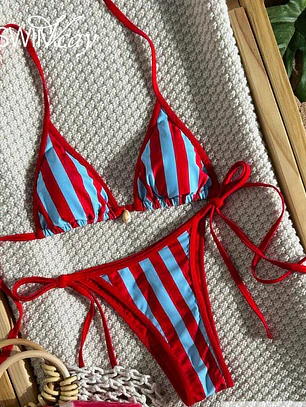 TRAJE DE BAÑO A RAYAS 