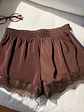 SHORT CASUAL CON BLONDA - Miniatura 1