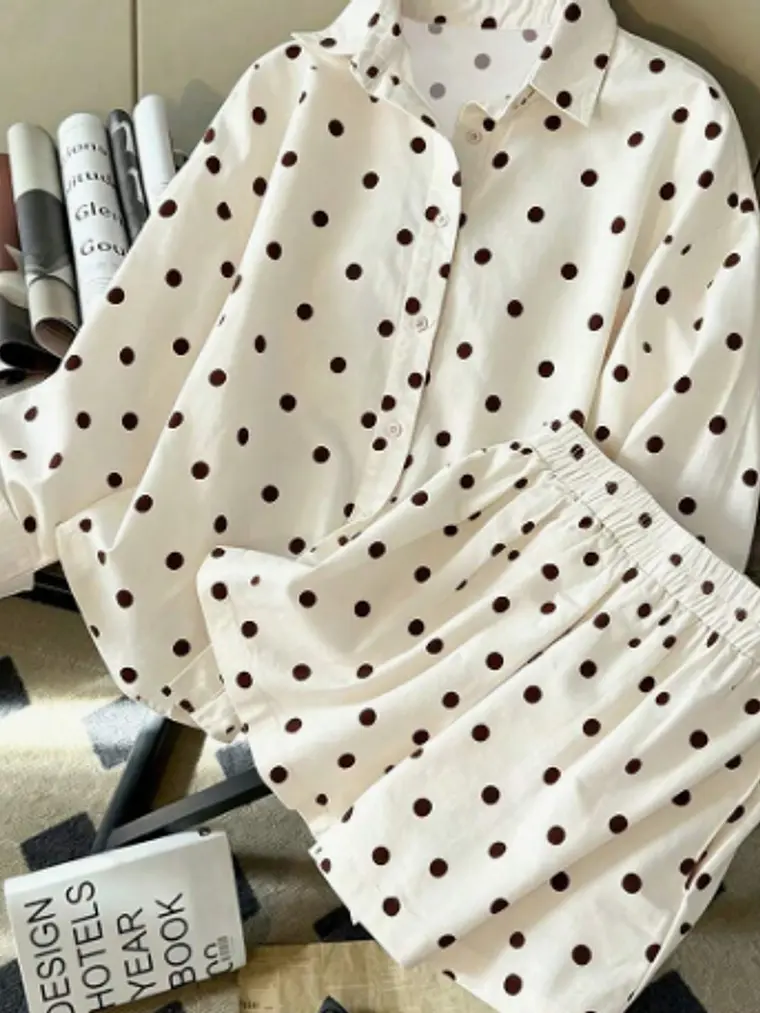 CONJUNTO DE LUNARES 1