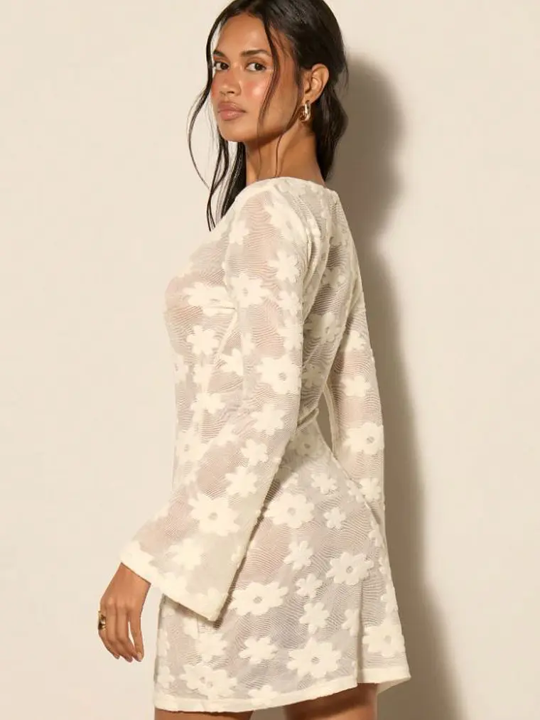 VESTIDO SALIDA DE BAÑO CON ESCOTE PROFUNDO 2