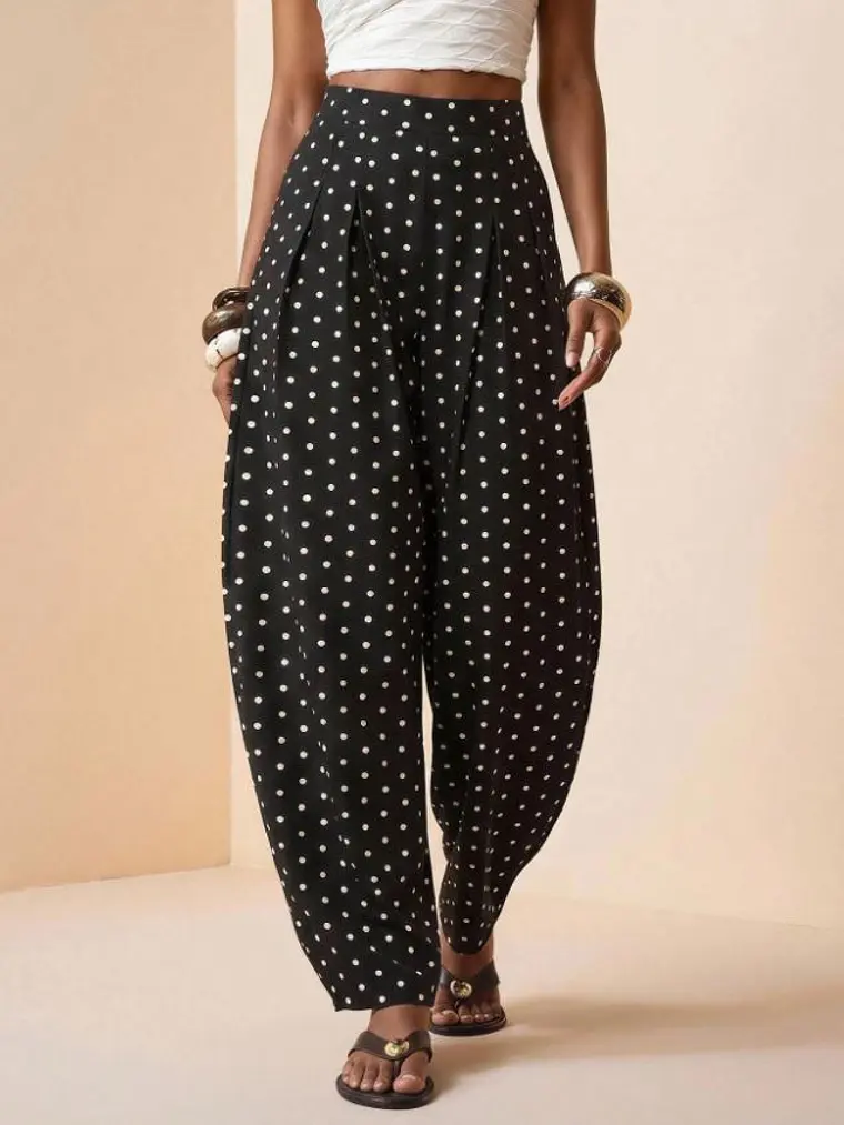 PANTALON CON ESTAMPADO DE LUNARES 1