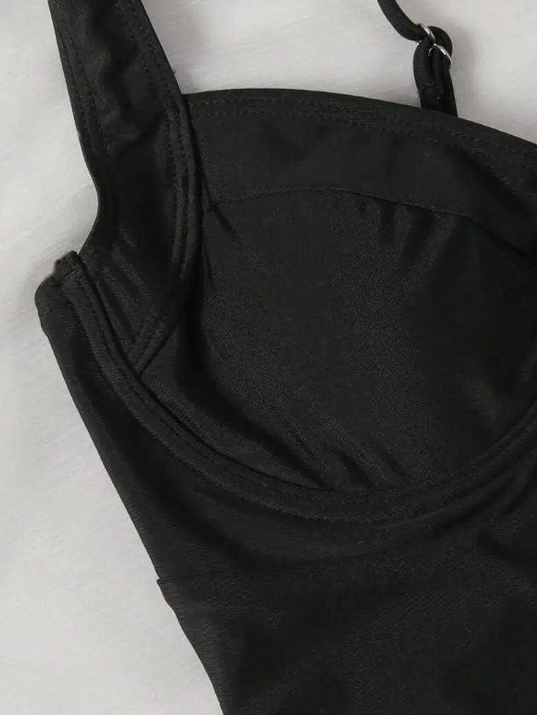 TRAJE DE BAÑO ENTERIZO VERSATIL 3