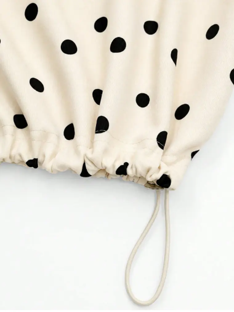 SUDADERA CON ESTAMPADO DE LUNARES 3