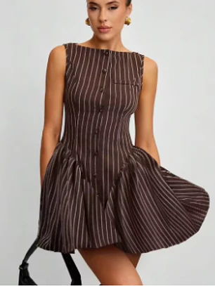 VESTIDO CORTO DE VERANO