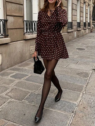 VESTIDO CORTO DE LUNARES
