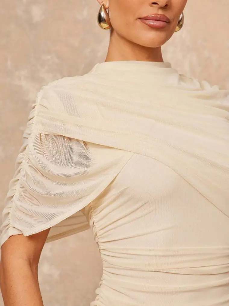 VESTIDO ASIMETRICO CON PLIEGUES DE MALLA 3