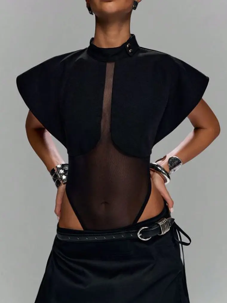 BODY SEXY CON CUELLO DE BOTONES Y MALLA TRASPARENTE 1