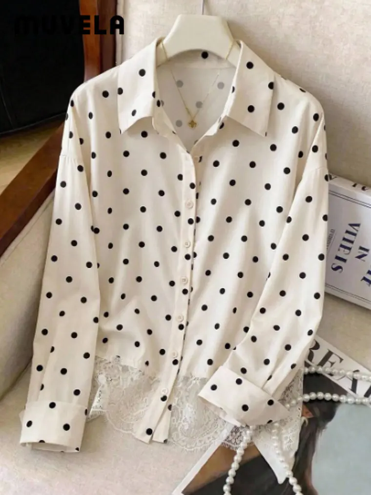 CAMISA DE LUNARES CON BLONDA 1
