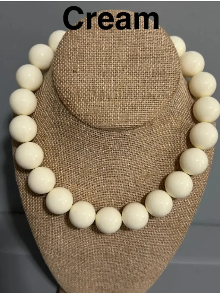 COLLAR 1