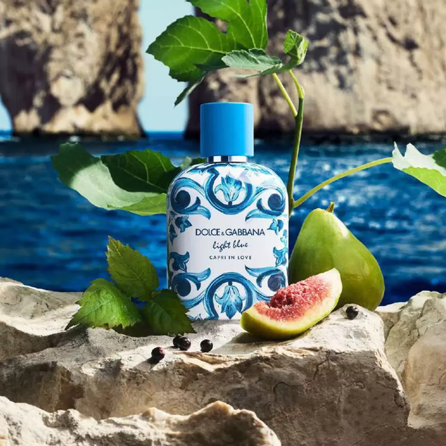 PERFUME LIGHT BLUE CAPRI IN LOVE HOMBRE EDP 100 ML TESTER 2