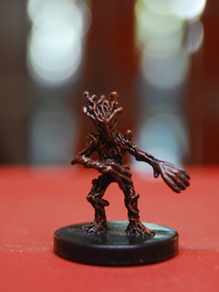 Twig Blight #58 War Dragon Queen Miniatura Dungeons Dragons 3