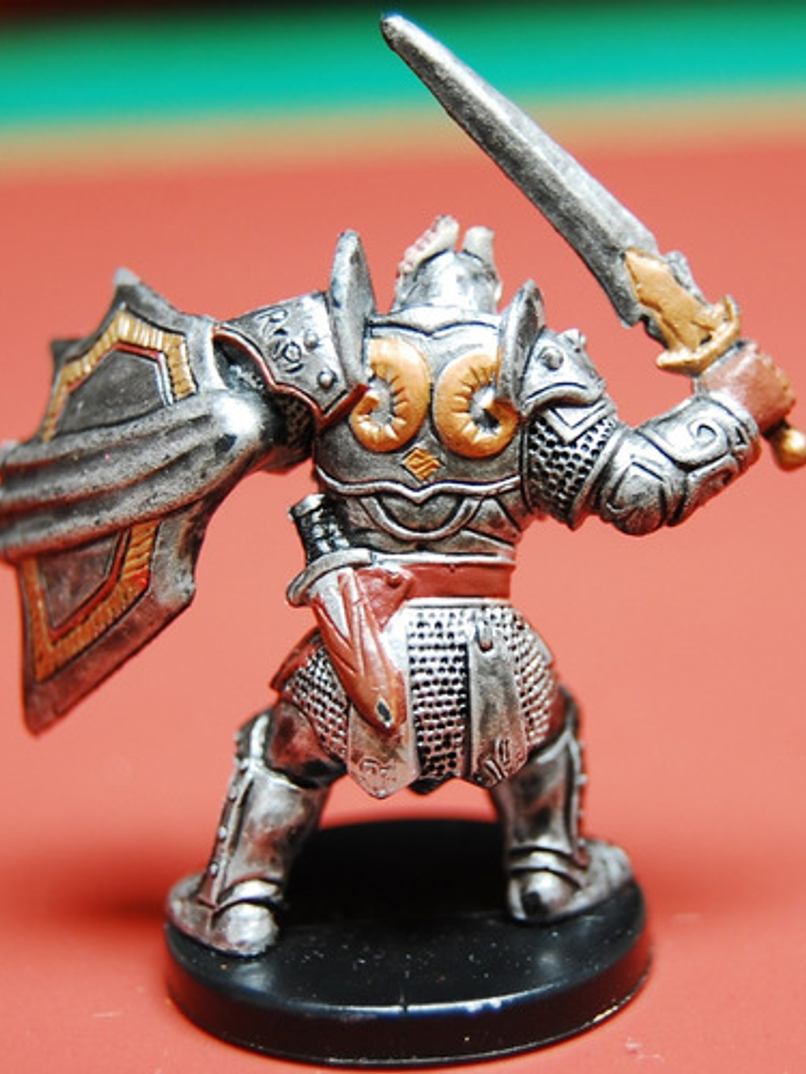 Half-orc Paladin #06 Underdark Mini Dungeons And Dragons 4