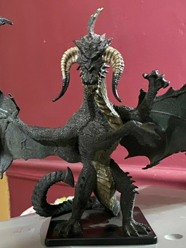 Gargantuan Black Dragon 2006 Miniatura Dungeons And Dragons 1