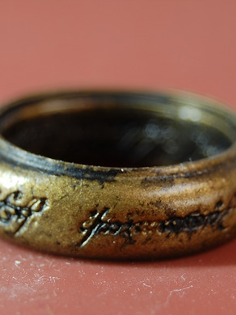 Anillo Dorado Plástico Lotr Juego Rol Dungeons Dragons Señor 1