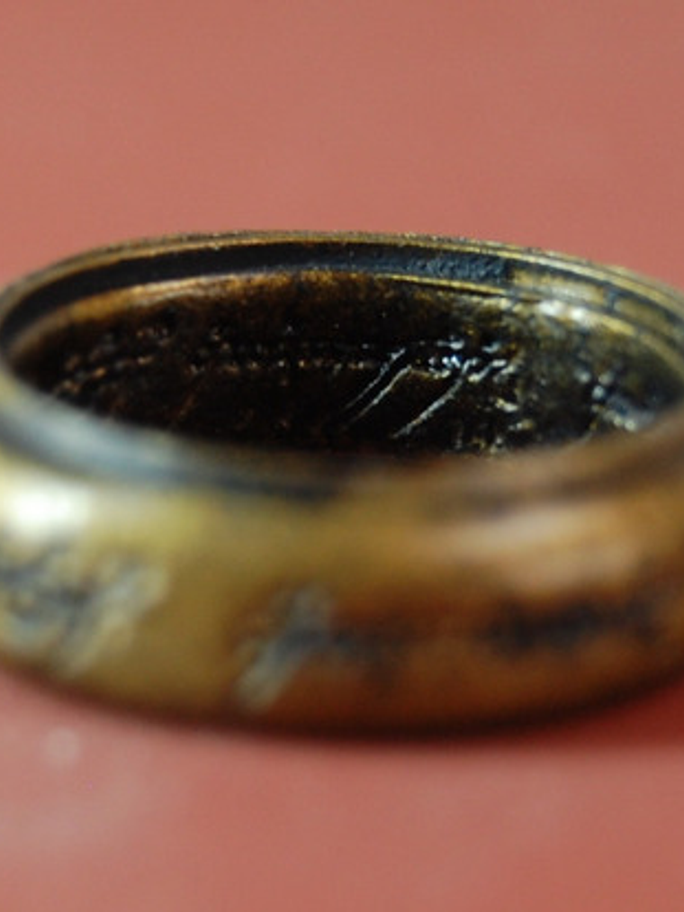 Anillo Dorado Plástico Lotr Juego Rol Dungeons Dragons Señor 2