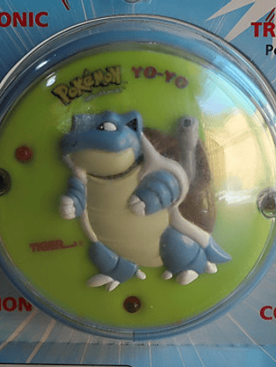 Blastoise Yo-yo Yoyo 1998 Pokemon Tiger Hasbro Nintendo
