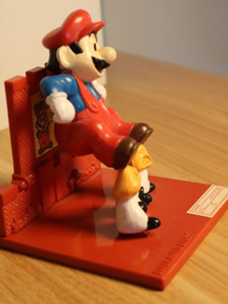 Super Mario Bros Trophy 1988 Over Mushrooms Hasbro Nintendo 3