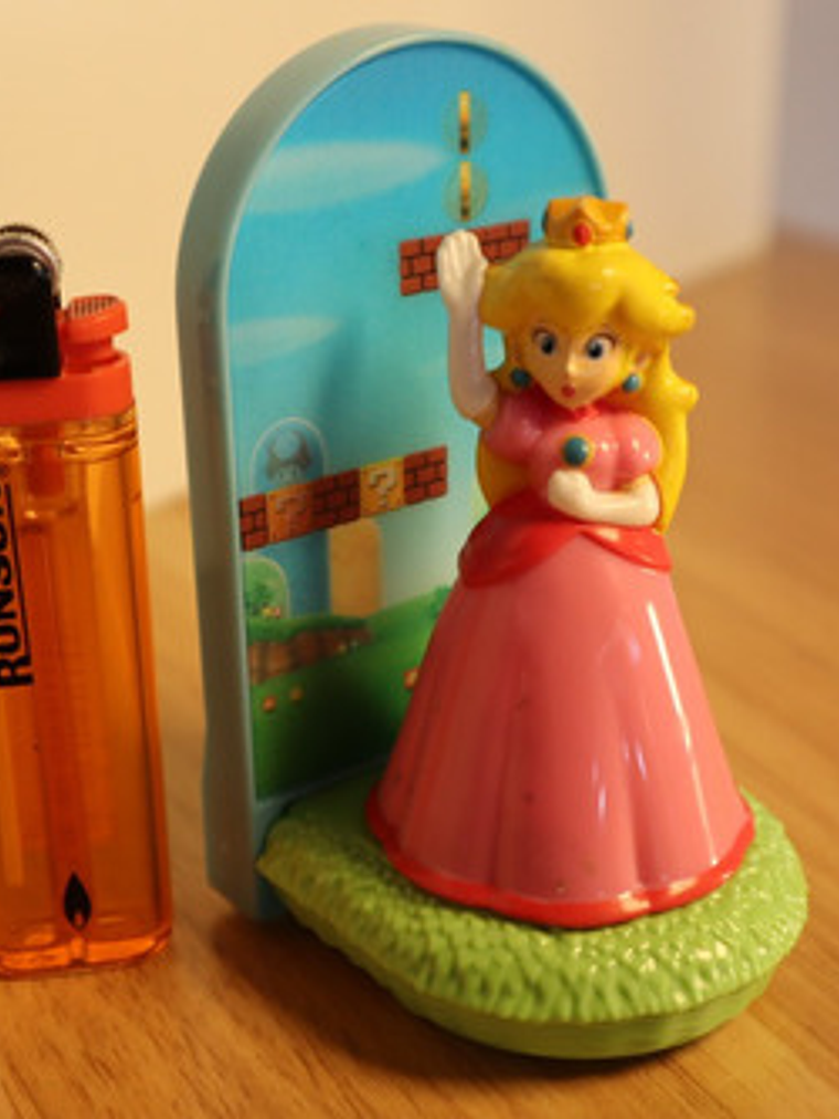 Princess Peach 2017 Figura Mcd - Mario Bros Nintendo 3