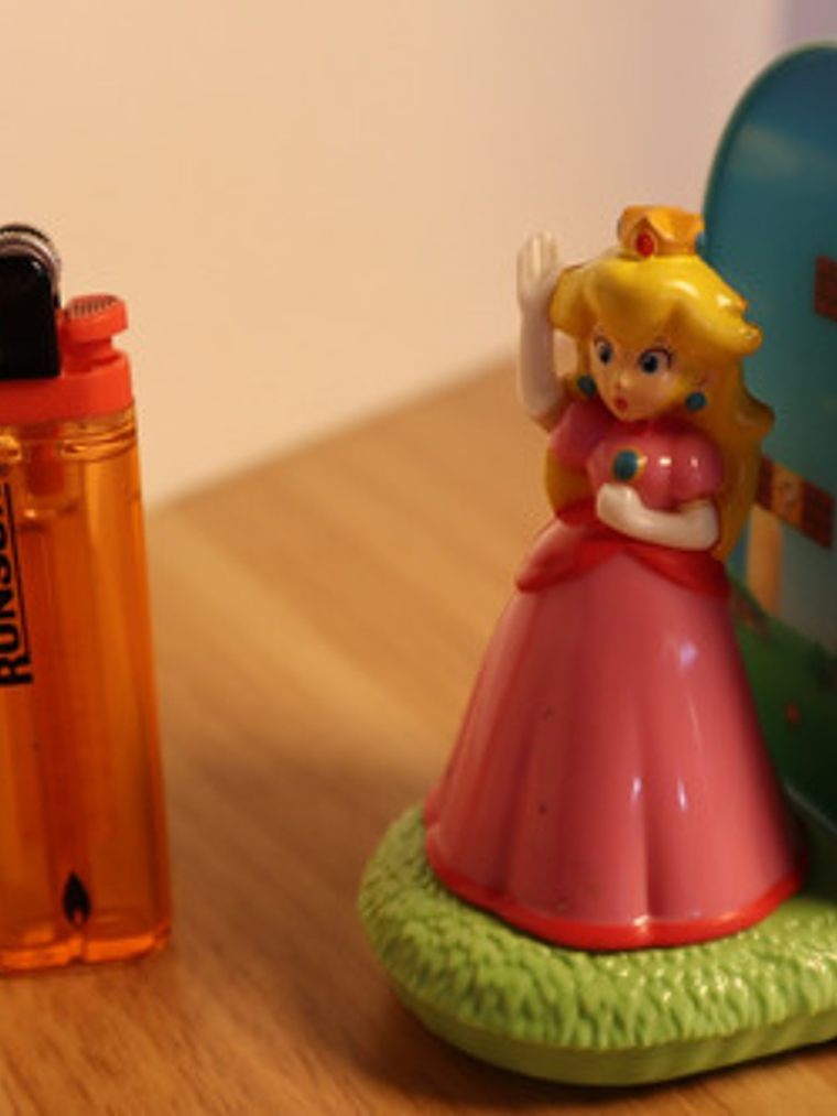 Princess Peach 2017 Figura Mcd - Mario Bros Nintendo 5